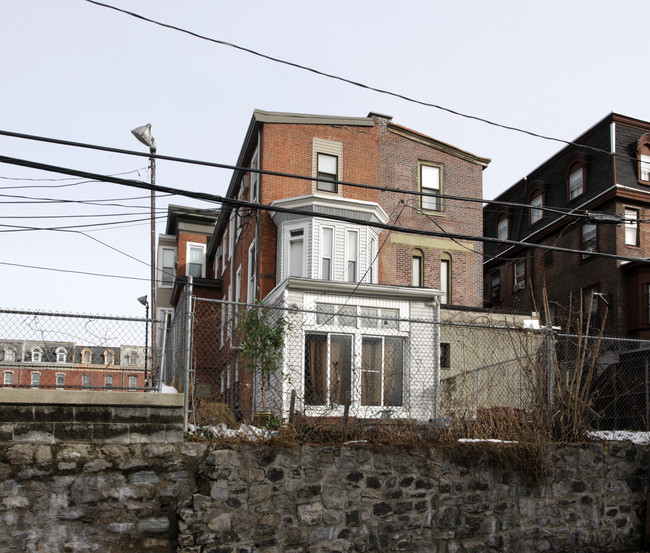 1918 Spring Garden St in Philadelphia, PA - Foto de edificio - Building Photo