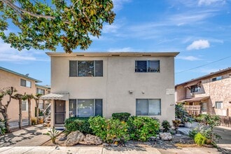 460 S Olive St in Orange, CA - Building Photo - Primary Photo