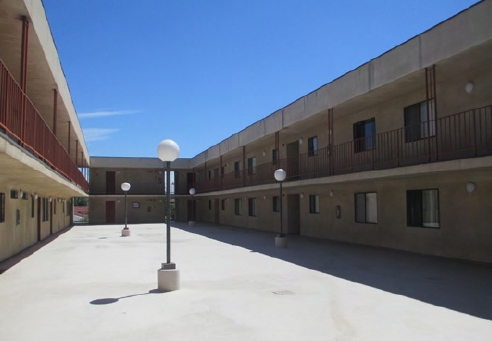 Lane Garden Apartments in Hawthorne, CA - Foto de edificio - Building Photo