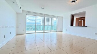 19400 Turnberry Way, Unit 1132 in Aventura, FL - Building Photo