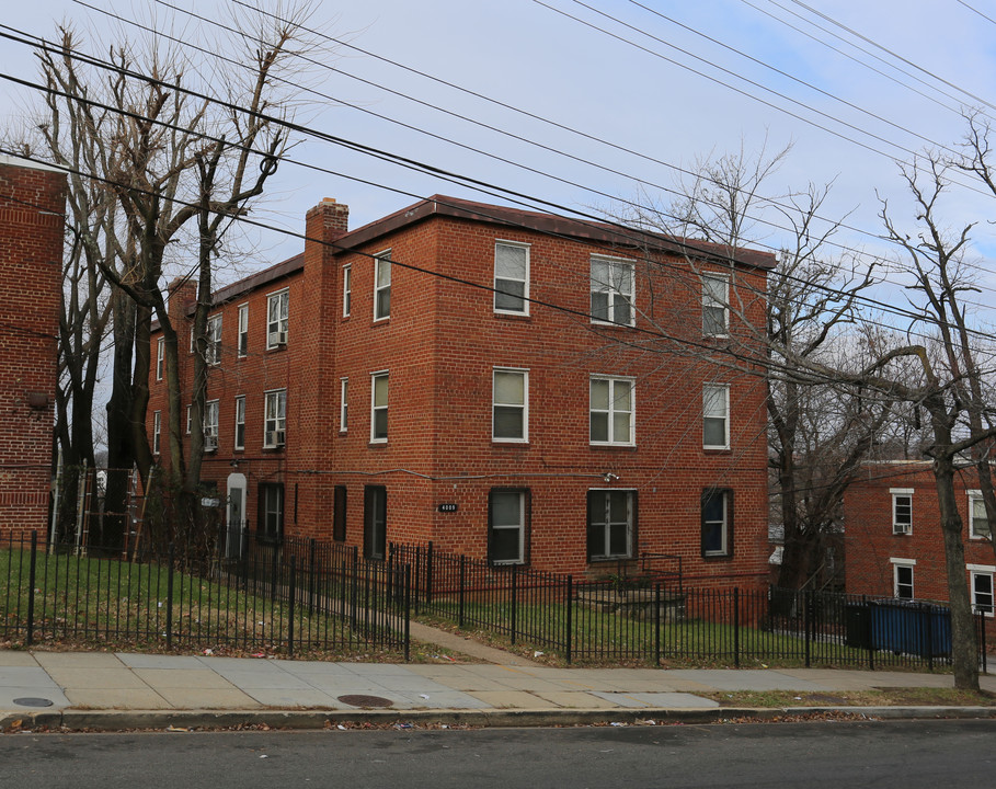 4009-4015 4th St SE in Washington, DC - Foto de edificio