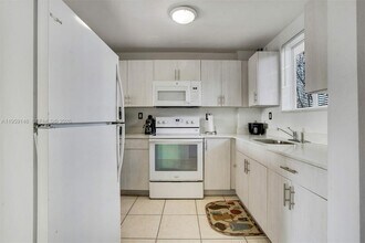 1349 SW 3rd St in Miami, FL - Building Photo - Building Photo