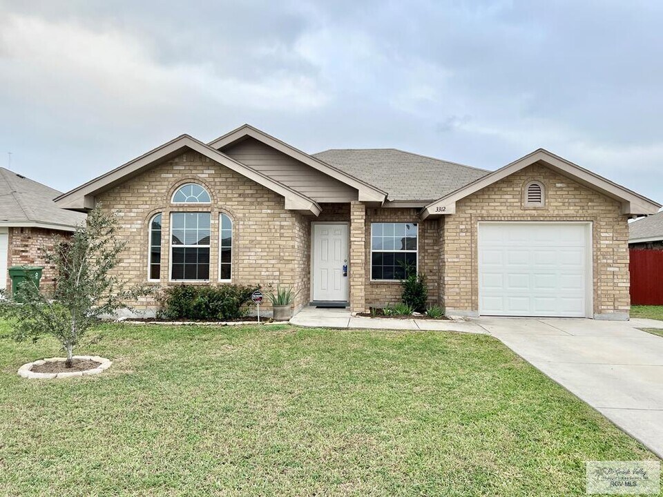 3312 Turquia in Brownsville, TX - Building Photo