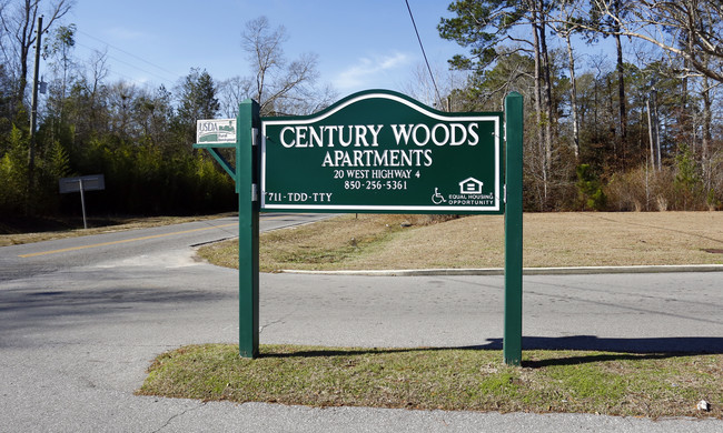 Century Woods Apartments in Century, FL - Building Photo - Building Photo