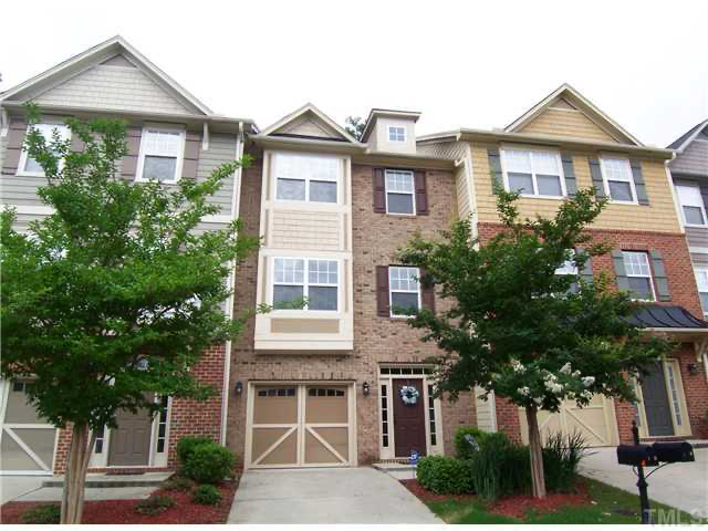 306 Linden Park Ln in Cary, NC - Building Photo