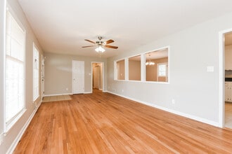 1729 Hasty Rd in Marietta, GA - Building Photo - Building Photo