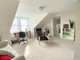 9 Clinton St, Unit 3 in Cambridge, MA - Building Photo
