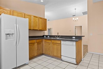 660 Sandy Ridge Dr in Davenport, FL - Foto de edificio - Building Photo