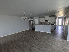 1302 N Clinton Ave in Lubbock, TX - Building Photo - Building Photo