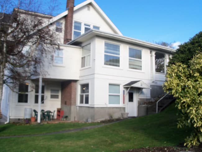 2302 Rucker Ave in Everett, WA - Building Photo - Building Photo