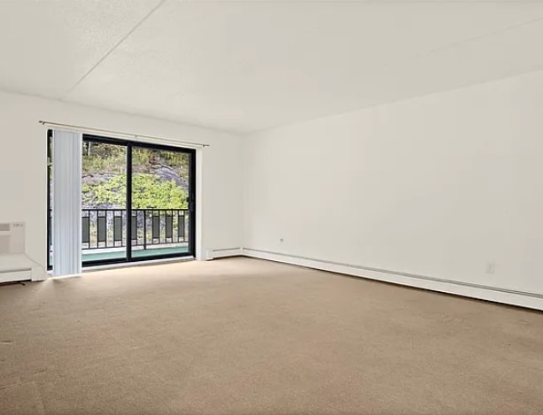 80 N Warren St, Unit 36 in Woburn, MA - Building Photo