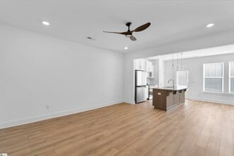 11 Shager Pl in Travelers Rest, SC - Building Photo - Building Photo