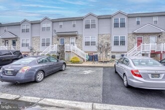 407 Champs Ln in Middletown, DE - Building Photo - Building Photo