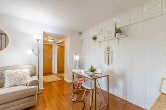 3307 Valley Dr, Unit 3307 in West Chester, PA - Foto de edificio - Building Photo