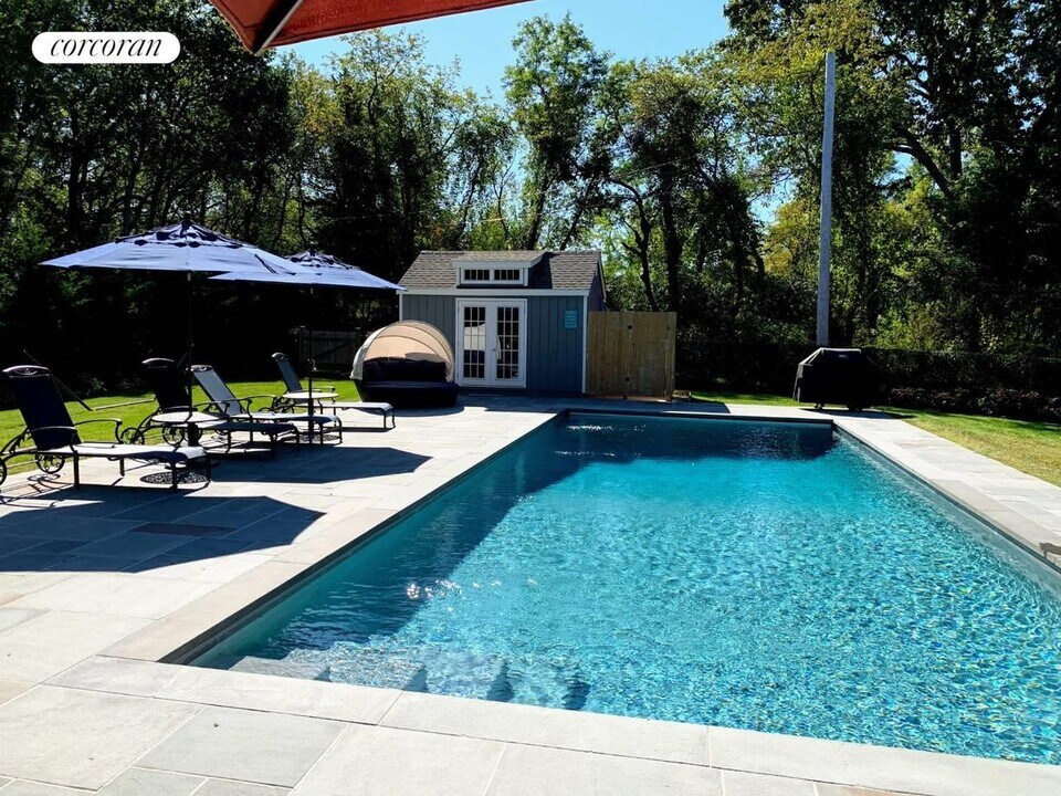 20A N Cartwright Rd in Shelter Island, NY - Building Photo