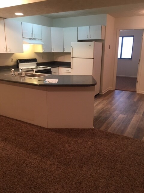 1402 3rd Ave, Unit #6 in Huntington, WV - Foto de edificio - Building Photo