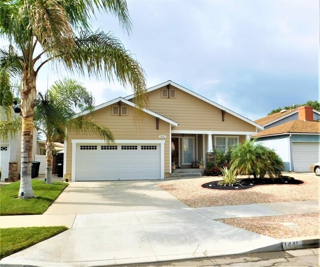 property at 1441 N Naomi St