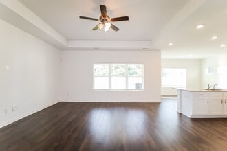 5611 Timber Leaf Lp in Bessemer, AL - Building Photo - Building Photo