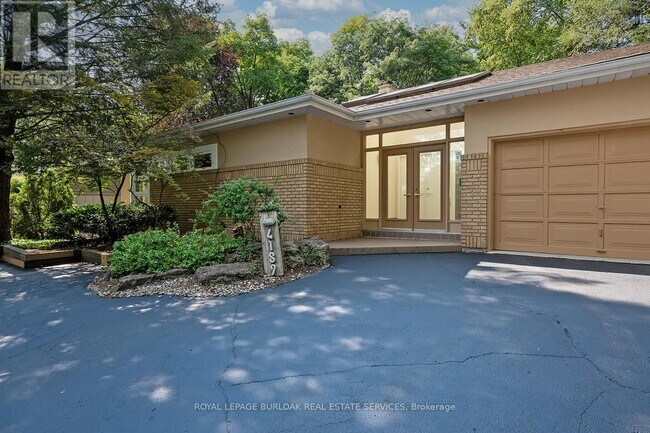 4189 Inglewood Dr in Burlington, ON - Building Photo - Building Photo