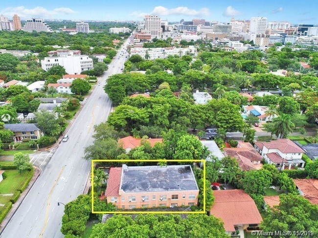 3409 S Le Jeune Rd-Unit -8 in Miami, FL - Building Photo - Building Photo