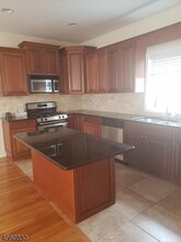 308 Hamilton Pl in Hackensack, NJ - Foto de edificio - Building Photo