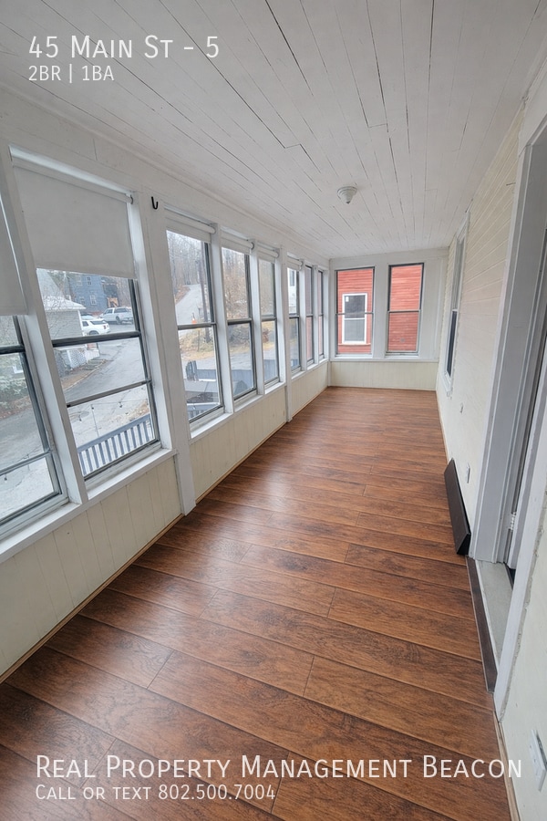 45 Main St in Sunapee, NH - Building Photo - Building Photo