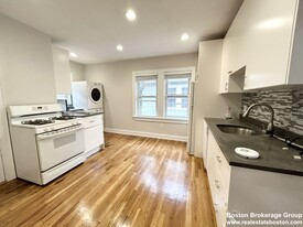 120 Hillside St Apartamentos