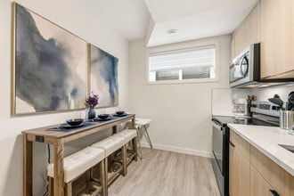 10749-10773 73 Ave NW in Edmonton, AB - Building Photo - Building Photo