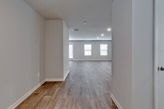 211 Alyssa Lndg Dr in Fountain Inn, SC - Building Photo - Building Photo