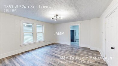 1851 W 52nd St-Unit -Lower in Cleveland, OH - Foto de edificio - Building Photo