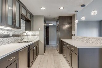 3030 McKinney Ave in Dallas, TX - Building Photo - Building Photo