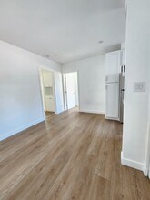 2336 34th St, Unit 6 in Santa Monica, CA - Foto de edificio - Building Photo