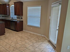 10430 Lyndon Meadows Dr in Houston, TX - Building Photo - Building Photo