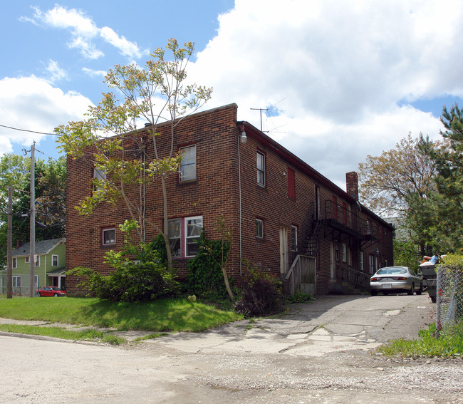 1137-1145 4th Ave in Akron, OH - Building Photo - Building Photo