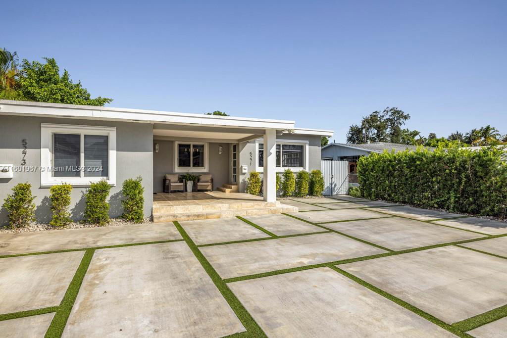 5271 NW 4th Terrace in Miami, FL - Building Photo