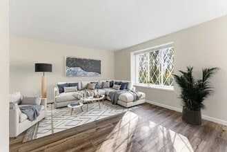 84 Fuller St in Ludlow, MA - Building Photo - Building Photo