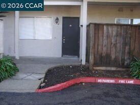 3641 Clayton Rd in Concord, CA - Building Photo