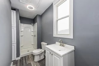 1668 Litchfield Tpke, Unit 2nd Fl in Woodbridge, CT - Building Photo - Building Photo