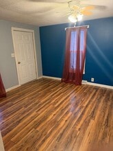 617 NW 6th St in Abilene, KS - Building Photo - Building Photo