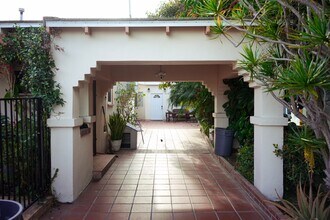 4191 Angeles Vista Blvd in View Park, CA - Building Photo - Building Photo