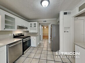 100 Chitwood Ct in Nashville, TN - Building Photo - Building Photo