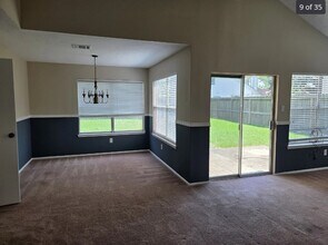 8530 Lake Crystal Dr in Houston, TX - Building Photo - Building Photo