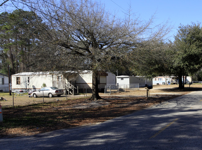 740 E Cain St in Summerville, SC - Building Photo - Building Photo