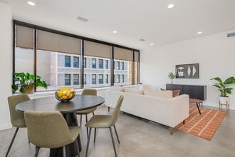 The Mercantile Apartments in Cincinnati, OH - Foto de edificio - Building Photo