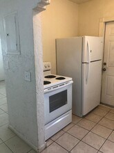 1724 Rodman St, Unit A in Hollywood, FL - Foto de edificio - Building Photo