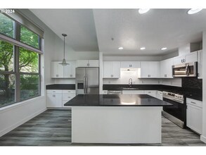 6267 NE Carillion Dr in Hillsboro, OR - Building Photo - Building Photo