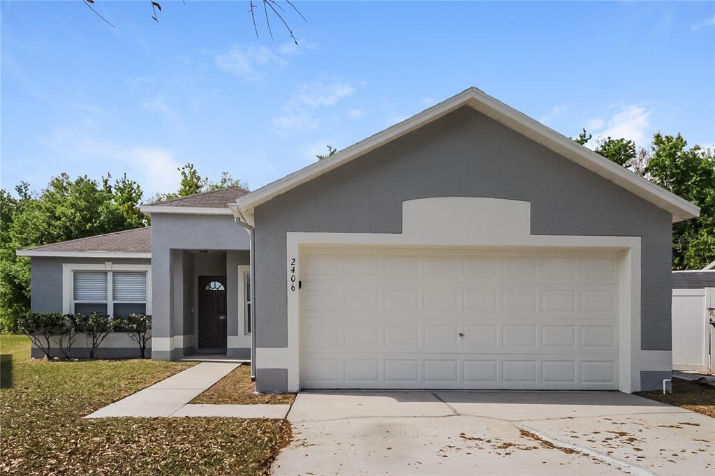 2406 Askey Ct in Kissimmee, FL - Foto de edificio