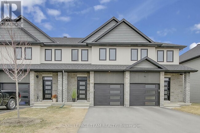 44 Griffith Wy