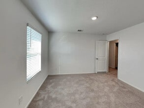 24006 Laurel Farms Dr in Hockley, TX - Building Photo - Building Photo