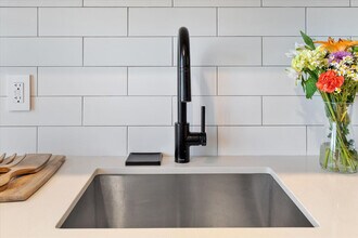 398 NE 5th St, Unit SI ID1340730P in Miami, FL - Foto de edificio - Building Photo